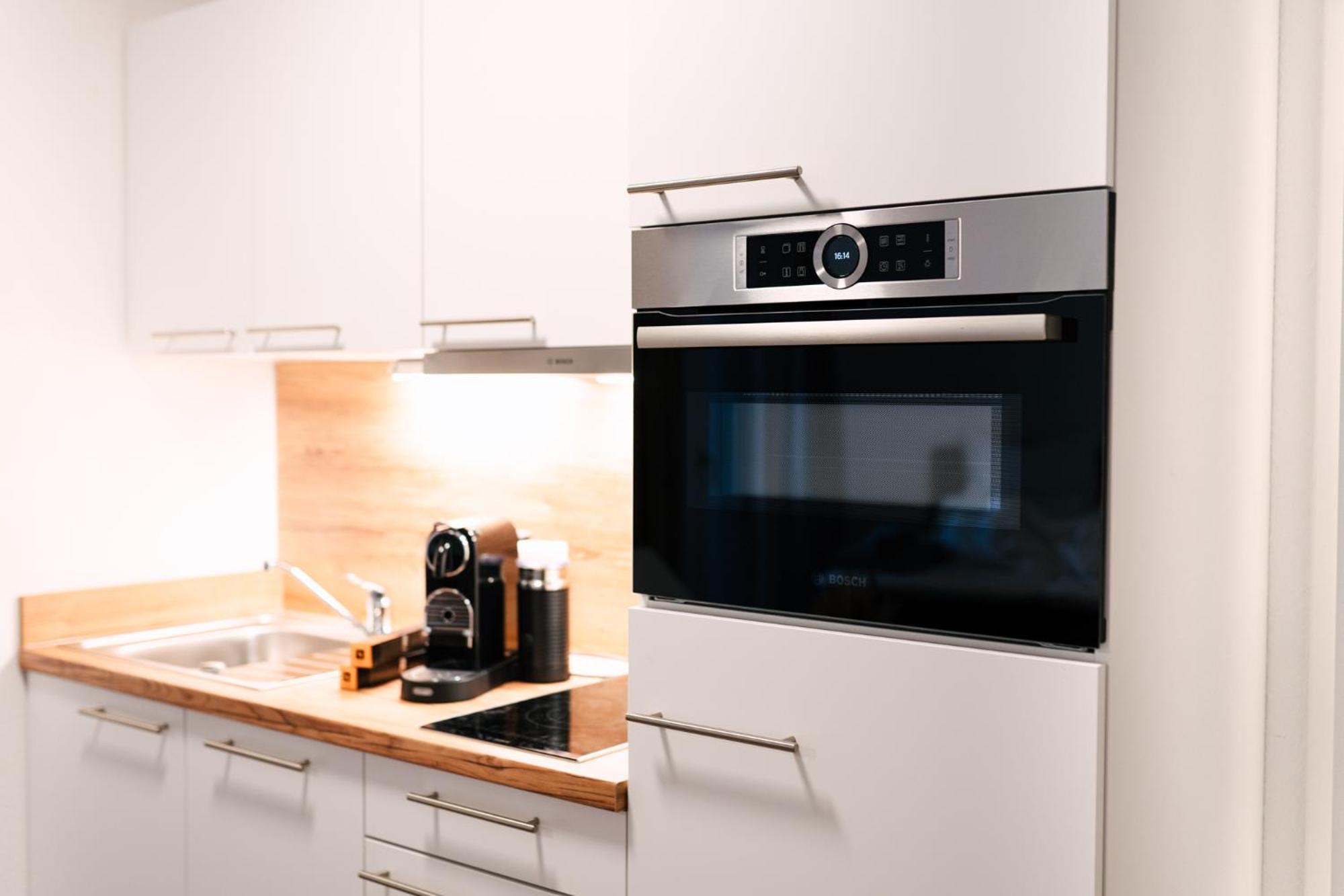 Zentrahome - Balkon Outlet Zentral Smarttv Business เมทซิงเงน ภายนอก รูปภาพ